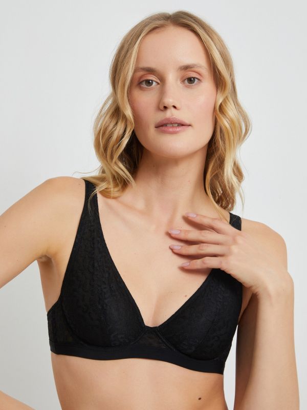 Bra with a soft cup for women. Auguste