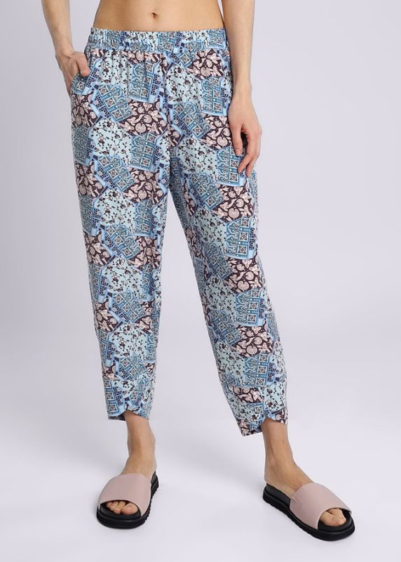 Women's trousers for home